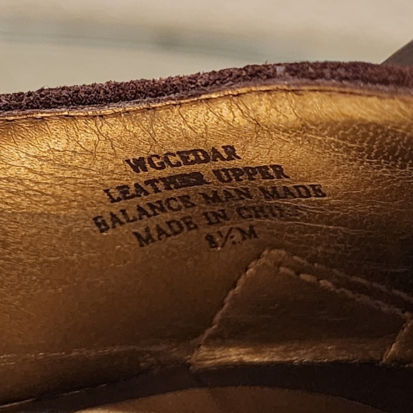 GUESS Brown Leather Heels Size 8.5M - Picture 7 of 7